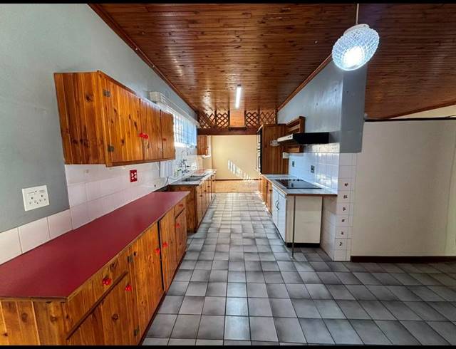 4 BEDROOM HOUSE FOR SALE IN QUELLERINA